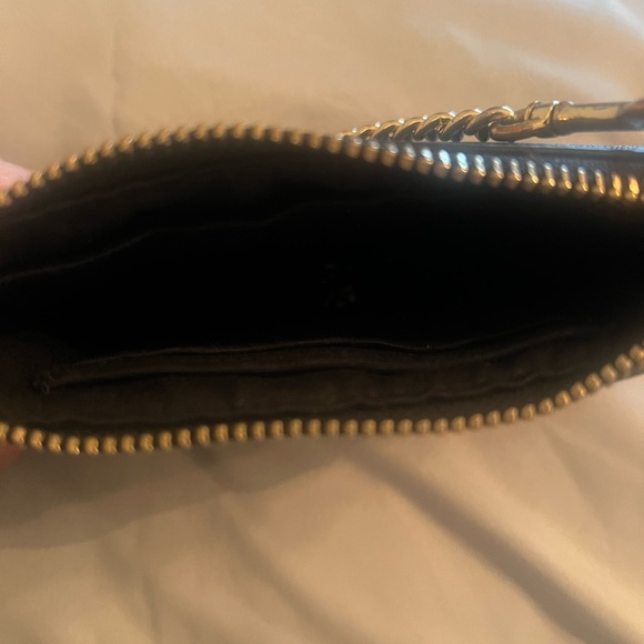 👛Coach Signature Canvas purse with chain handle:EUC. Rarely used. - Picture 14 of 15